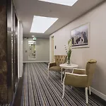 Otel Seven Deep 4*