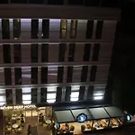 Otel Seven Deep