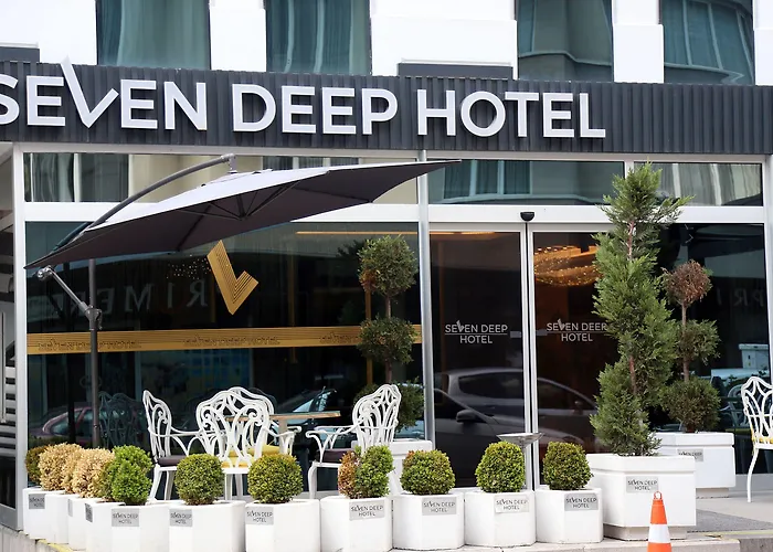 Seven Deep ホテル 4*