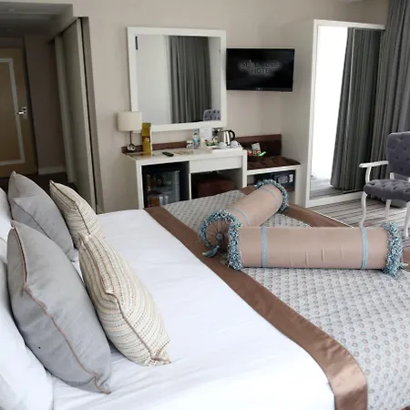 Hotel Seven Deep