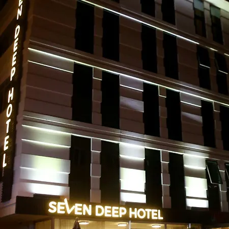 Ξενοδοχείο Seven Deep 4*