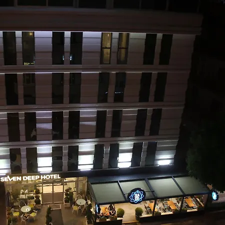 Hotel Seven Deep
