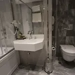 Seven Deep Hotel