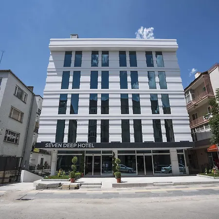 Otel Seven Deep 4*